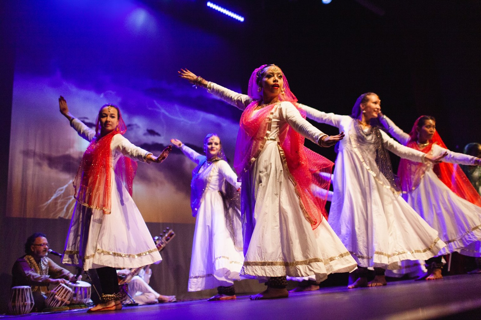 0023_Bollywood_Show-8_maSelection_WEB